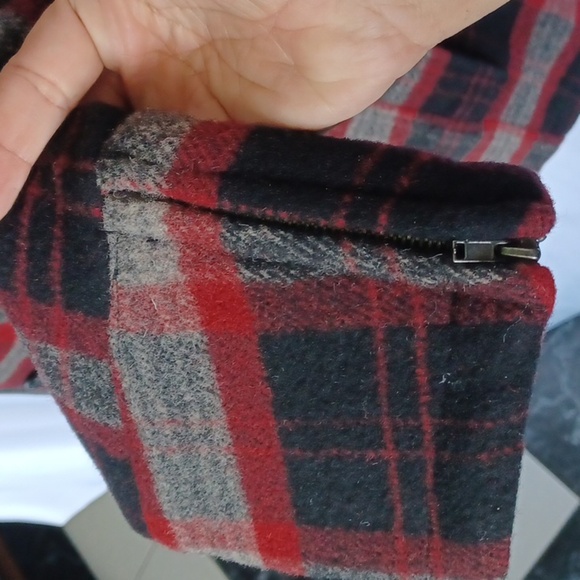WOOLRICH Raeburn Red Plaid Wool Peacoat Size L, Zip Sleeves, 24" PTP, 26"L,EUC - Picture 5 of 9